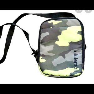 Lululemon Easy Access Crossbody